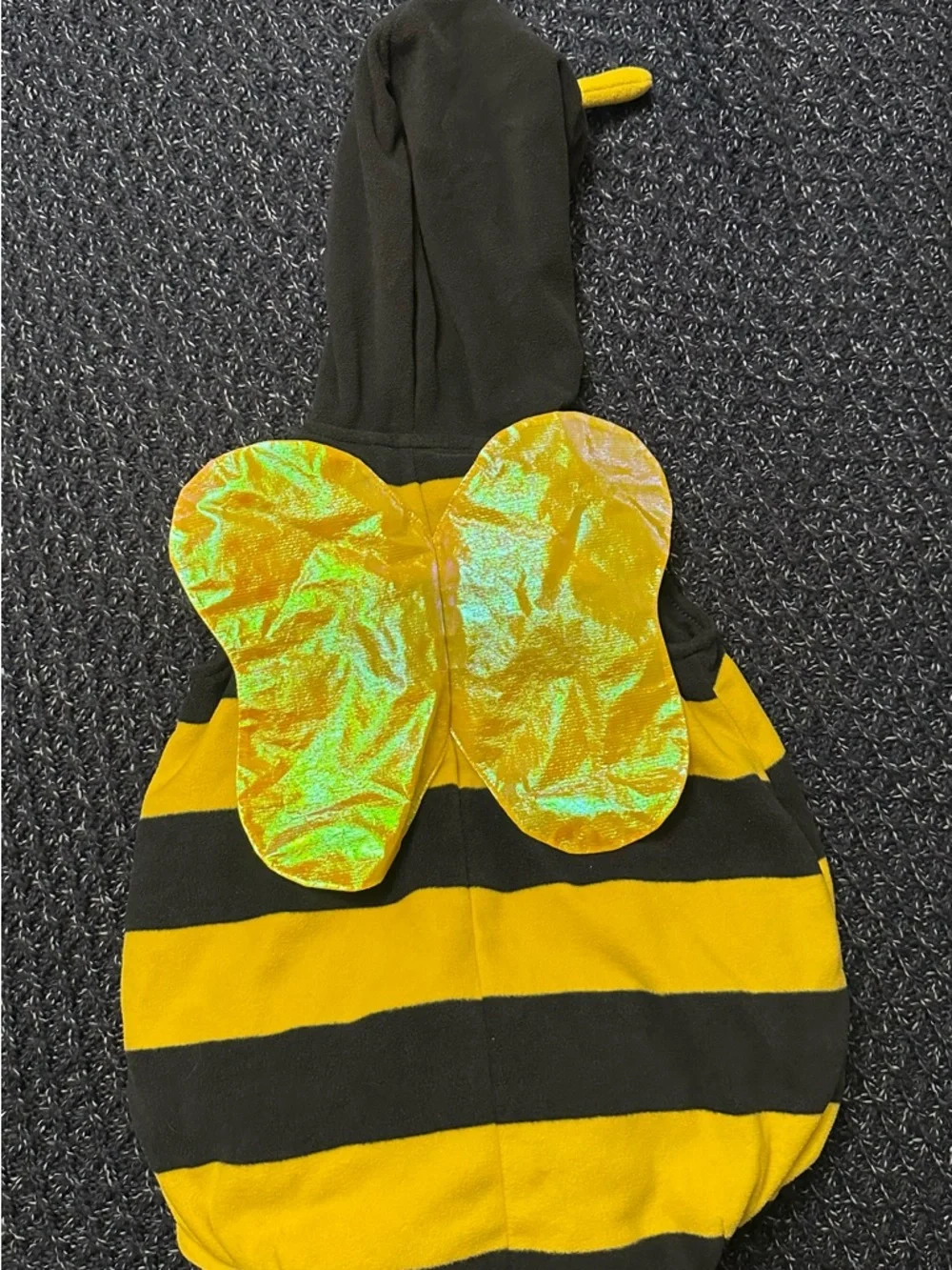 Carter’s Bumble Bee Halloween Costume 24M - Picture 3 of 4